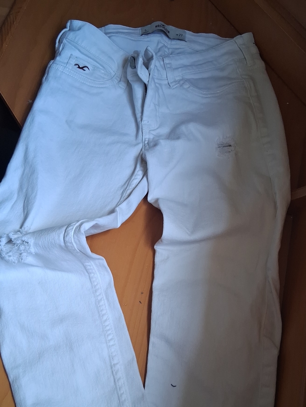 Hollister White Women’s Skinny Distressed Jeans